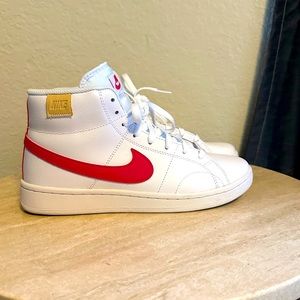 Women's Court Royale 2 High Top Sneaker